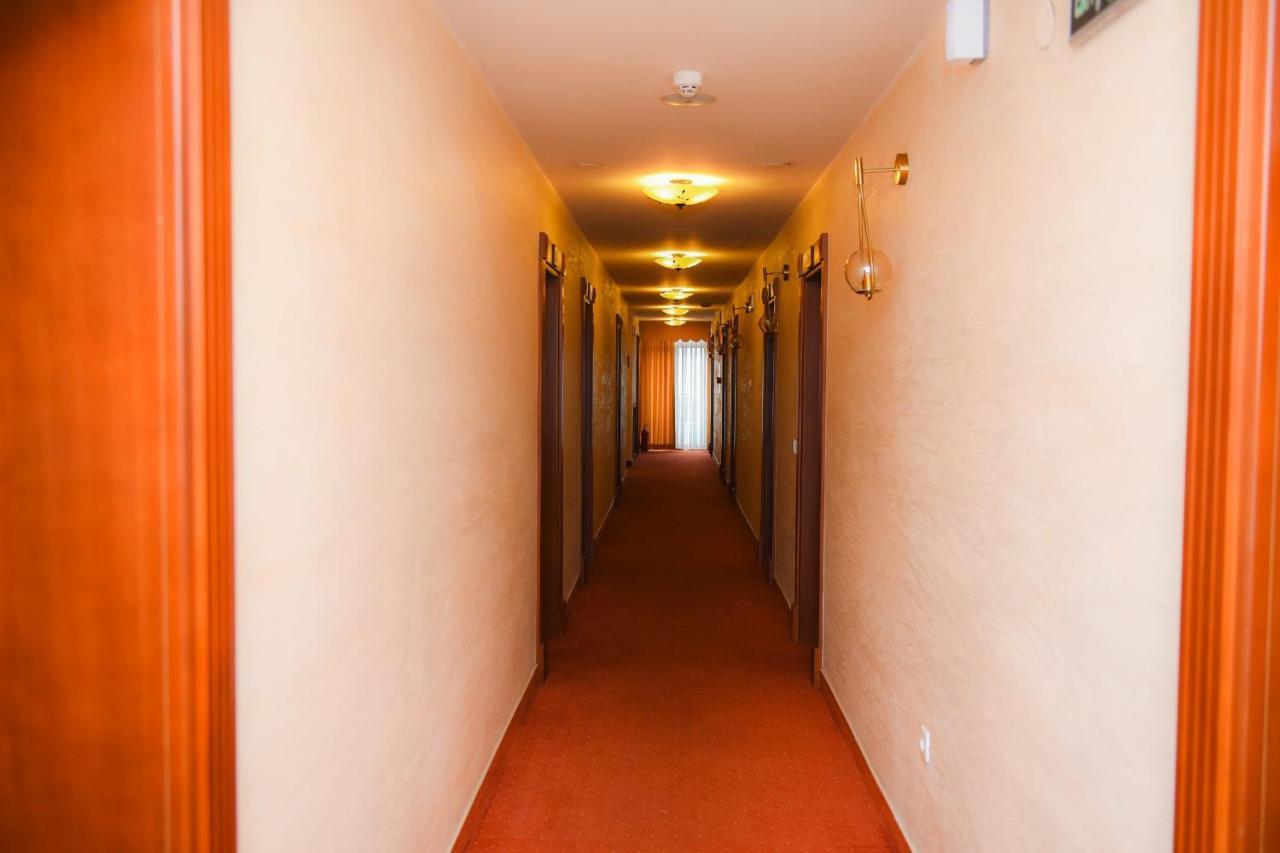 Hotel Marshal Niksic Exterior photo
