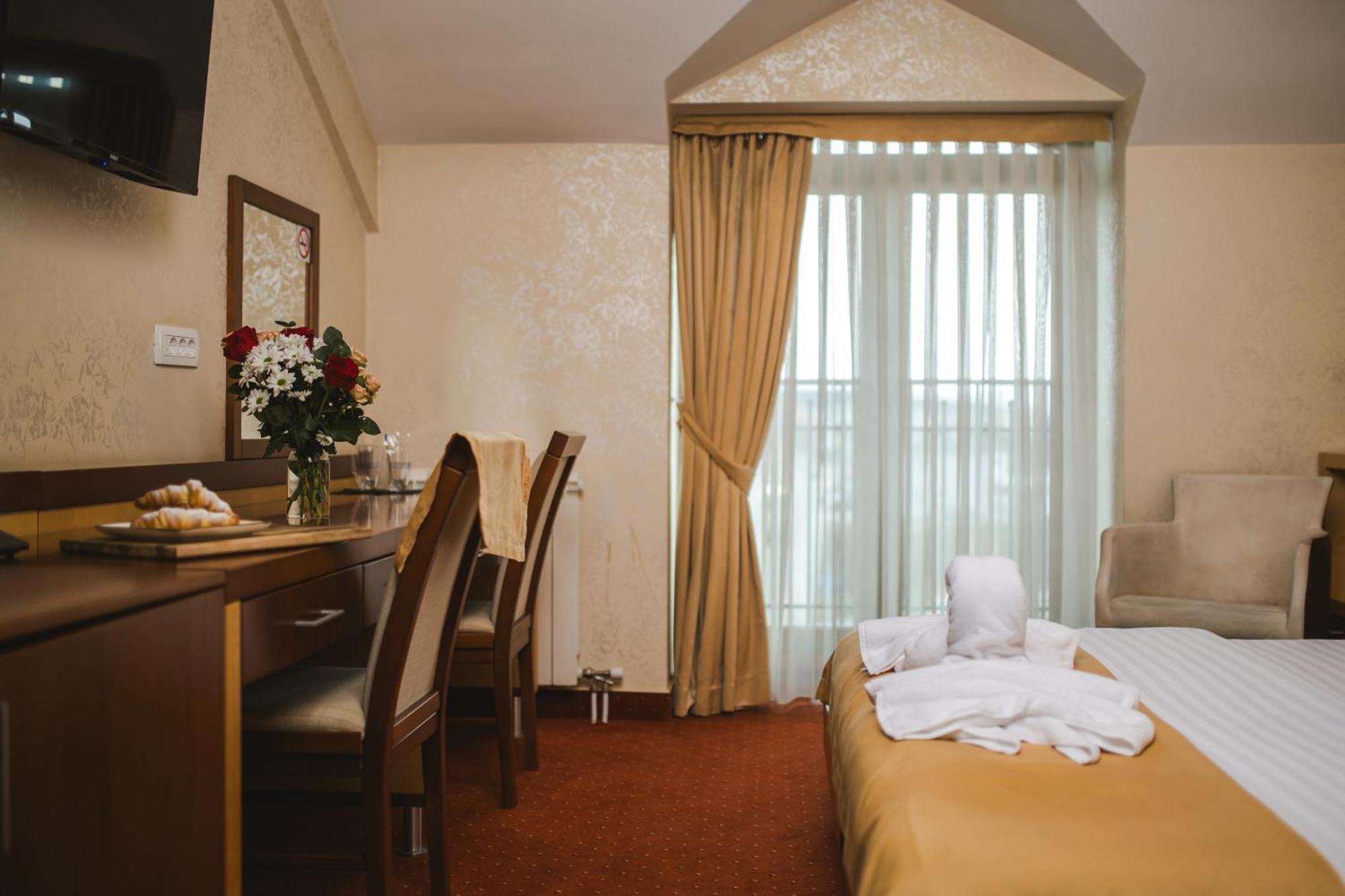 Hotel Marshal Niksic Exterior photo